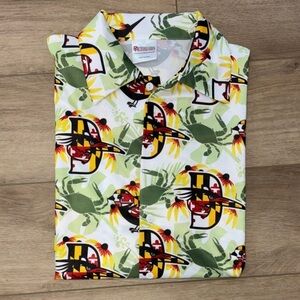 Maryland flag and crab print short sleeve button down size large
